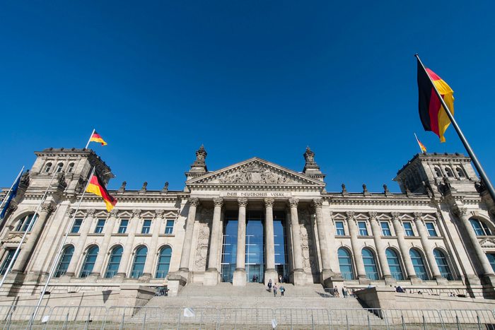 С 586 гласа „за“ депутатите от германския Бундестаг гласуваха днес